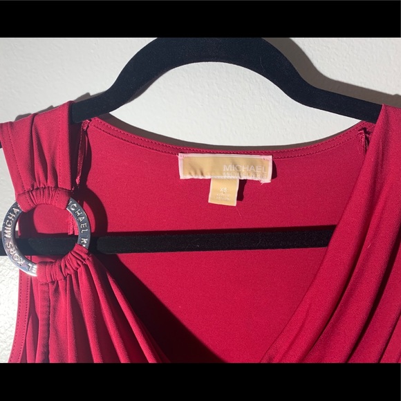 Michael Kors Sleeveless Blouse - Picture 2 of 4